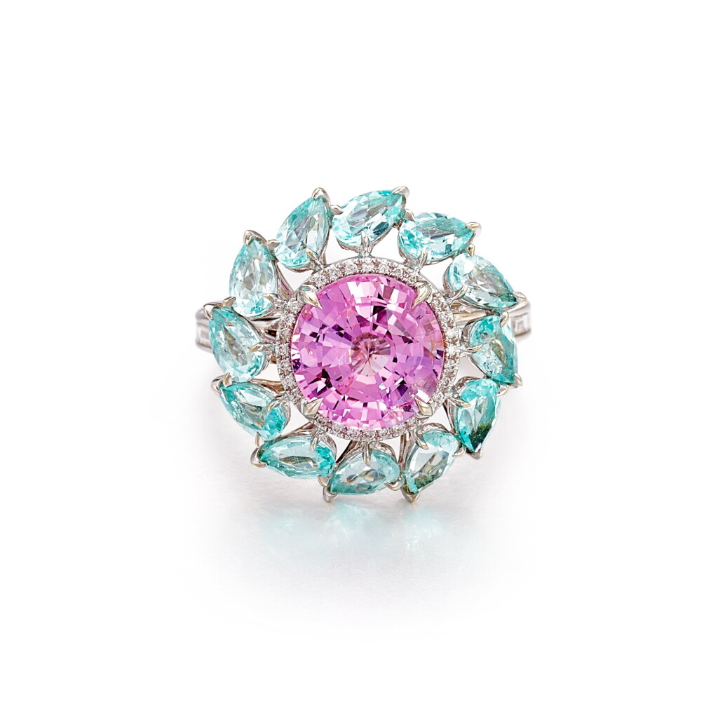 View full screen - View 1 of Lot 1718. Padparadscha Sapphire, Tourmaline and Diamond Ring | 4.00卡拉 天然「斯里蘭卡」橙粉紅色剛玉 配 碧璽 及 鑽石 戒指.