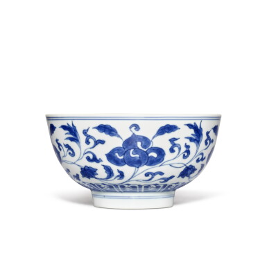 View full screen - View 1 of Lot 501. A blue and white 'floral' bowl, Mark and period of Kangxi | 清康熙 青花纏枝花卉紋盌 《大清康熙年製》款.