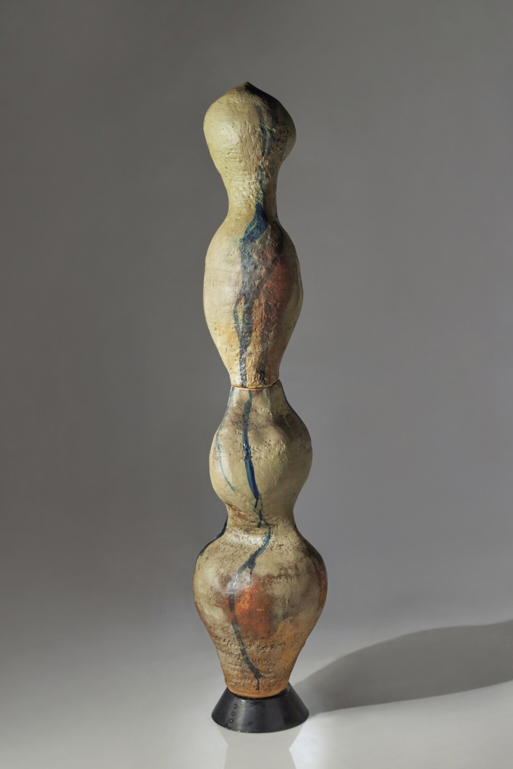 View full screen - View 1 of Lot 88. Toshiko Takaezu, Untitled (Growth).