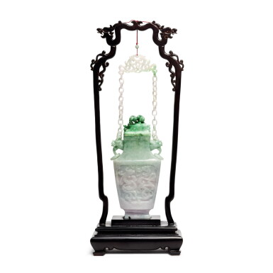 View full screen - View 1 of Lot 747. A jadeite hanging vase and cover, Early 20th century | 二十世紀初 翠玉雕小提梁蓋壺.