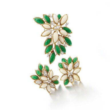 View full screen - View 1 of Lot 94. Enamel and diamond demi-parure (Demi-parure in smalti e diamanti).