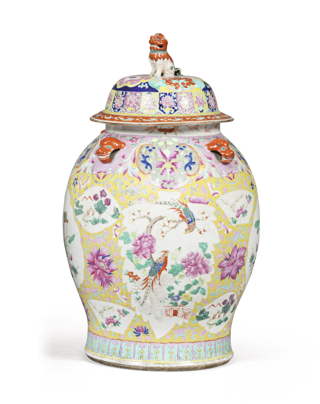 View full screen - View 1 of Lot 185. A Famille-rose porcelain covered vase, China, late 19th century | Vase et son couvercle en porcelaine de la famille rose, Chine, fin du XIXe siècle.