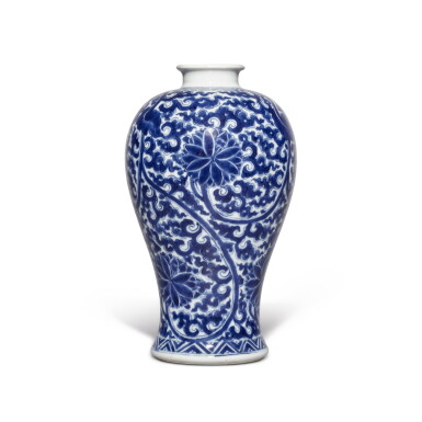 View full screen - View 1 of Lot 505. A blue and white 'lotus' meiping, Qing dynasty, Kangxi period | 清康熙 青花纏枝蓮紋梅瓶.