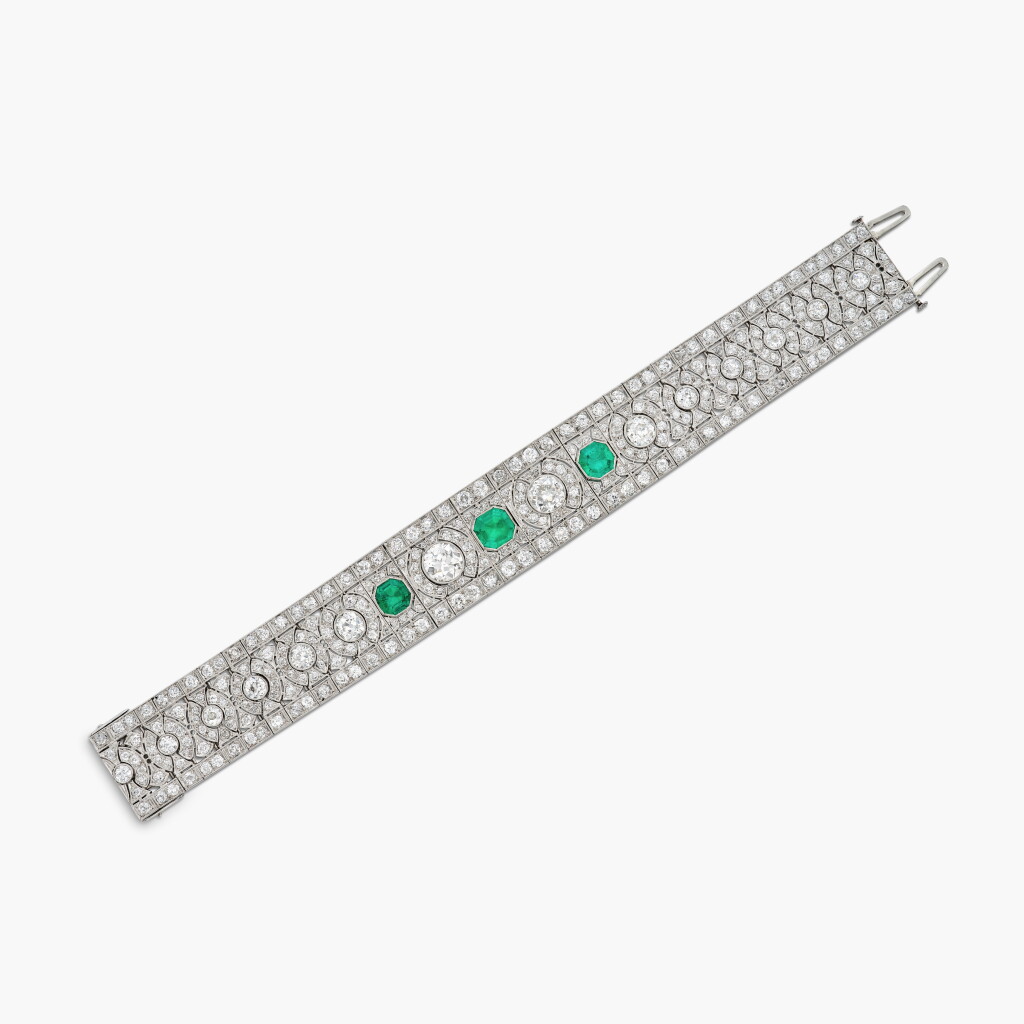 View full screen - View 1 of Lot 62. Emerald and Diamond Bracelet 祖母綠 配 鑽石 手鏈.