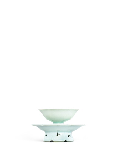 View full screen - View 1 of Lot 3731. A qingbai-glazed lobed cup and stand, Song dynasty | 宋 青白釉六瓣花式盞及托.