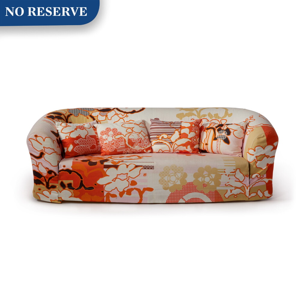 Voir en plein écran - Voir 1 du lot 278. Pair of "Print" Sofas.