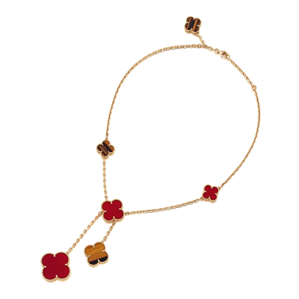 View full screen - View 1 of Lot 1604. VAN CLEEF & ARPELS | 'MAGIC ALHAMBRA' CARNELIAN AND TIGER'S EYE NECKLACE 梵克雅寶 | 'Magic Alhambra' 紅玉髓 配 虎眼石 項鏈.