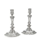 A pair of silver candlesticks, Jacques Besnier, Paris, 1730-1731 | Paire de flambeaux en argent par Jacques Besnier, Paris, 1730-1731