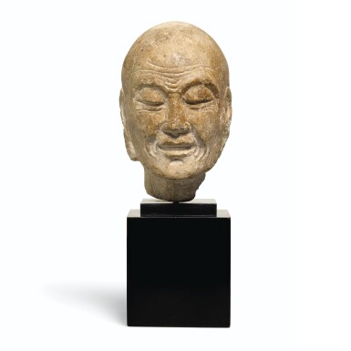 View full screen - View 1 of Lot 289. A SMALL STONE HEAD OF A LUOHAN SONG DYNASTY OR LATER | 宋或以後 石雕羅漢首像.