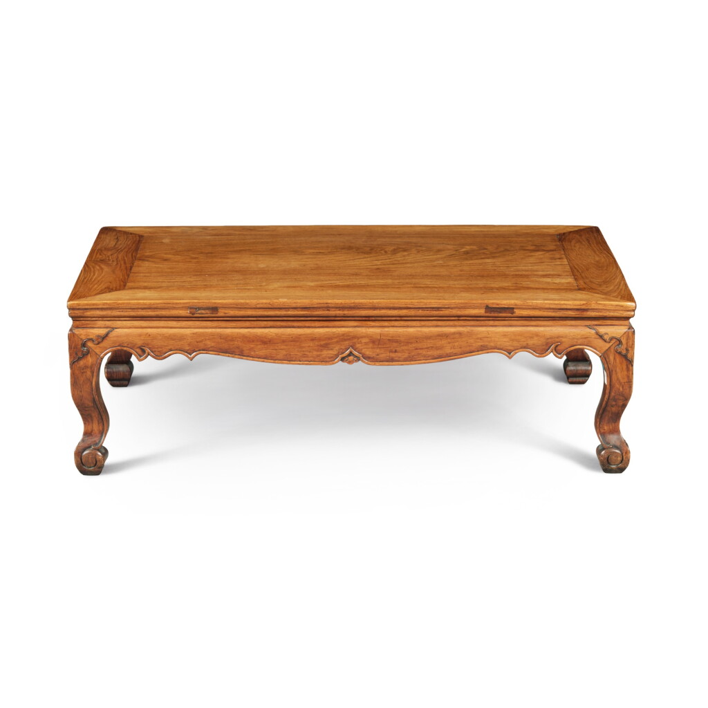View full screen - View 1 of Lot 58. A 'huanghuali' rectangular low table (Kangzhuo), 17th / 18th century.