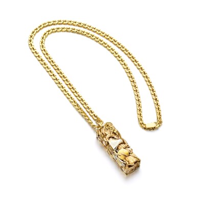 View full screen - View 1 of Lot 1124. Gold pendant, 'Compression', César, and a chain.