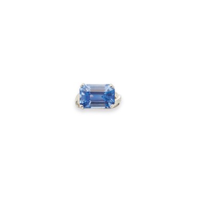 View full screen - View 1 of Lot 212. SAPPHIRE AND DIAMOND RING, VAN CLEEF & ARPELS.
