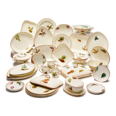 View full screen - View 1 of Lot 727. AN ASSEMBLED WEDGWOOD CREAMWARE PART-SERVICE, EARLY 19TH CENTURY.