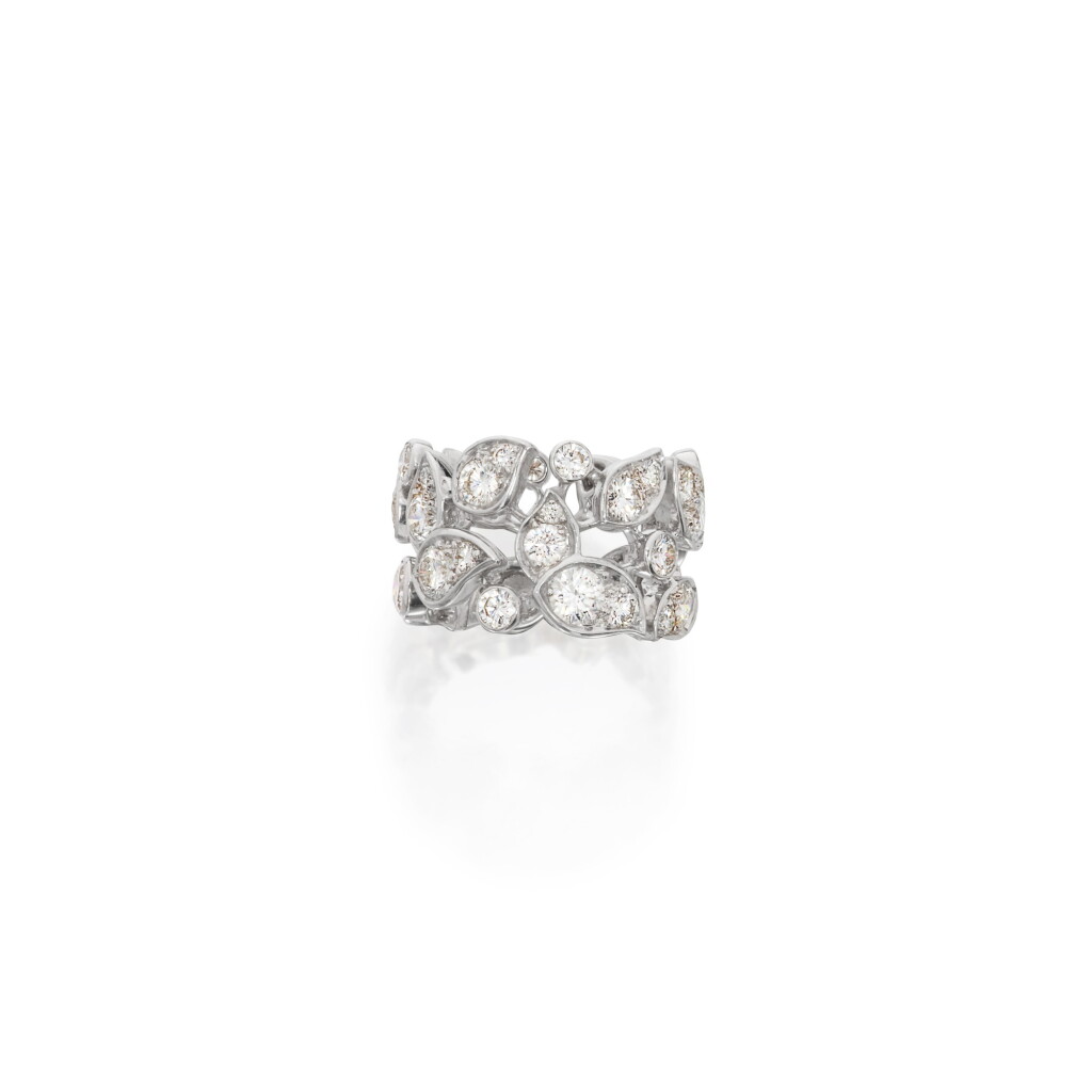 View full screen - View 1 of Lot 32. Cartier | Diamond Band Ring, France 卡地亞 鑽石戒指,法國.