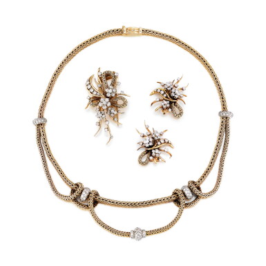 View full screen - View 1 of Lot 38. Wolfers | Parure or et diamants | Gold and diamond set.