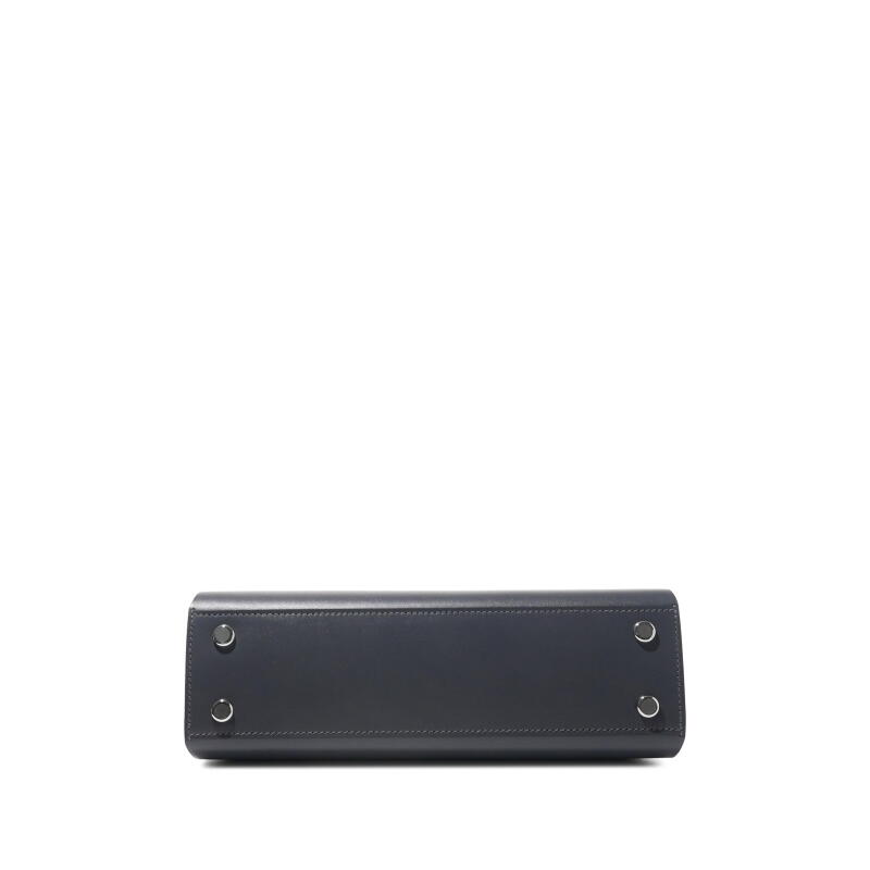 Cover image 0