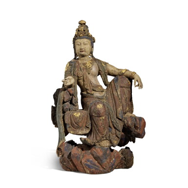 View full screen - View 1 of Lot 204. A gilt and polychrome-painted wood figure of Guanyin, Song / Yuan dynasty | 宋 / 元 木雕加彩水月觀音坐像.