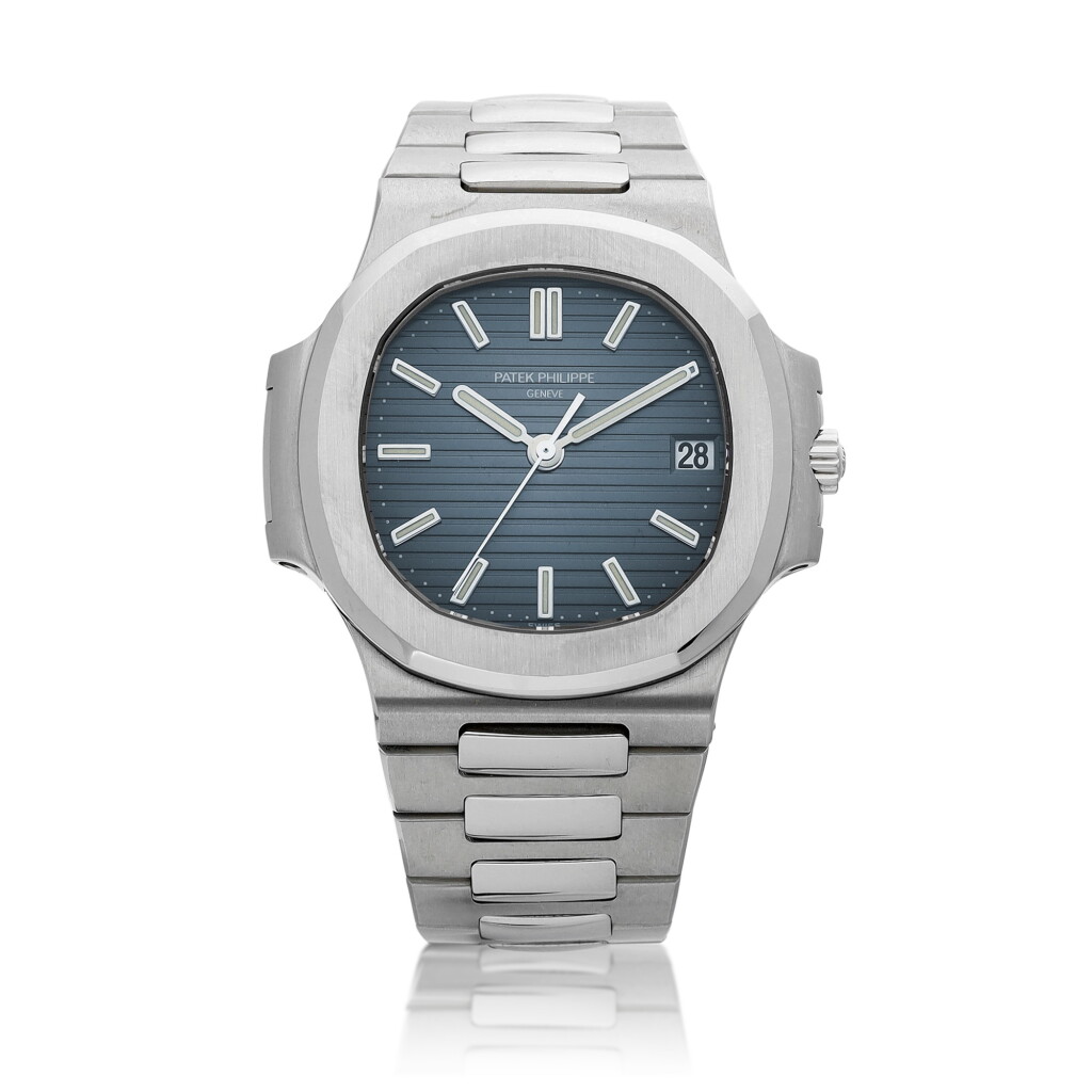 View full screen - View 1 of Lot 8204. Nautilus, Reference 5800 | A stainless steel bracelet watch with date, Circa 2009 | 百達翡麗 Nautilus 型號5800 | 精鋼鏈帶腕錶,備日期顯示,約2009年製.