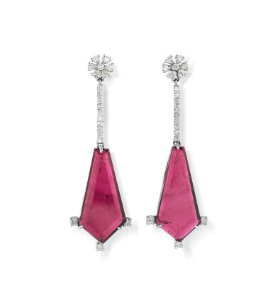 View full screen - View 1 of Lot 224. Paire de boucles d'oreille tourmalines et diamants | Pair of tourmaline and diamond earrings.