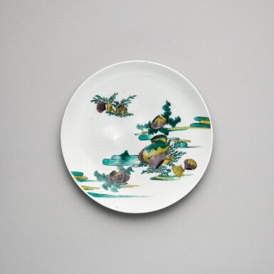View full screen - View 1 of Lot 45. A Kutani style shallow dish | Edo period, late 17th century.