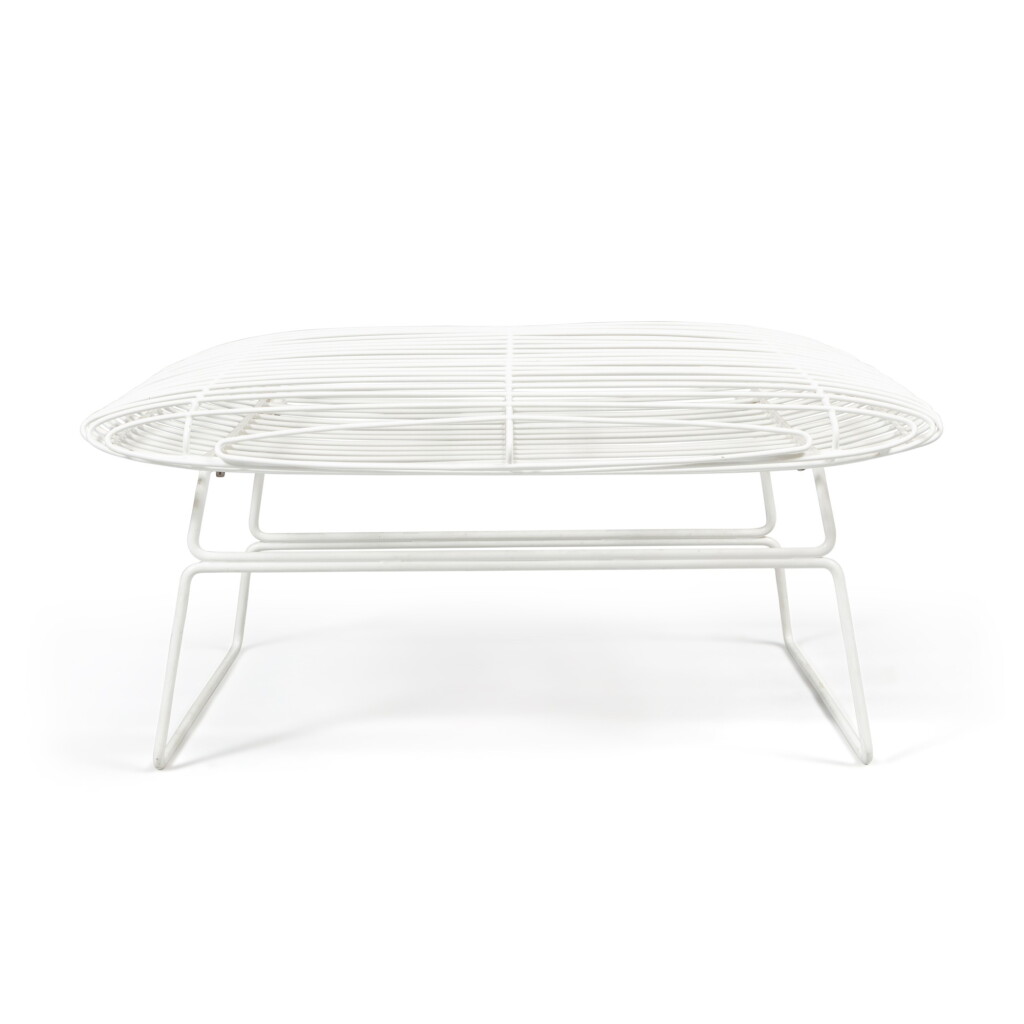 View full screen - View 1 of Lot 524. Bench, circa 2000 | Sitzbank aus lackiertem Metall, circa 2000.
