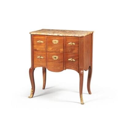 View full screen - View 1 of Lot 166. A LATE LOUIS XV MAHOGANY COMMODE, CIRCA 1770 | COMMODE EN ACAJOU MOULURÉ DE LA FIN DE L'ÉPOQUE LOUIS XV, VERS 1770.