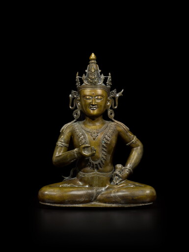 View full screen - View 1 of Lot 48. A rare and important copper-alloy figure of Vajrasattva Central Tibet, ca. 13th century | 西藏中部 約十三世紀 合金銅金剛薩埵坐像.