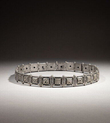 View full screen - View 1 of Lot 1. A rare silver and silver-gilt belt, probably Western European 15th century | Rare ceinture en argent et vermeil, probablement Europe de l'Ouest XVe siècle.
