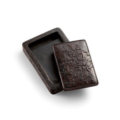 View full screen - View 1 of Lot 3657. A silver wire-inlaid zitan inkstone and cover Ming dynasty | 明 紫檀錯銀絲寒梅暗香蓋硯 《玄素製》款.