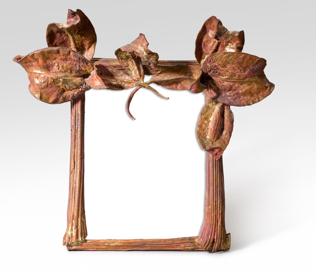 View full screen - View 1 of Lot 116. Unique Feuilles Frame.