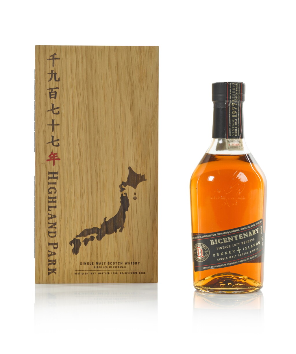 View full screen - View 1 of Lot 23. Highland Park Bicentenary Repatriation 40.0 abv 1977 .