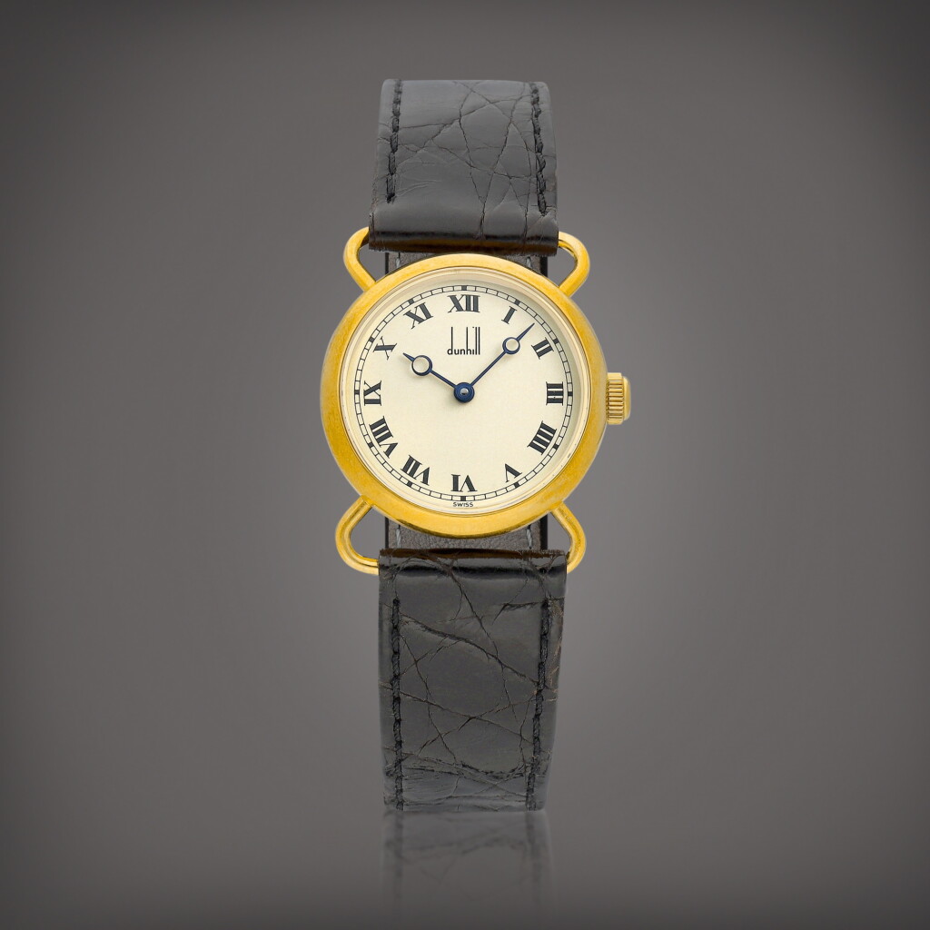 View full screen - View 1 of Lot 8915. A limited edition yellow gold wristwatch, Circa 1995 | 登喜路 | 限量版黃金腕錶,約1995年製.