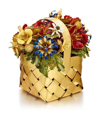 View full screen - View 1 of Lot 9034. Enameled Flower Ornament | 卡地亞 | 琺瑯彩花卉擺件.