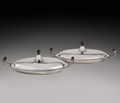View full screen - View 1 of Lot 392. A pair of Indian Colonial silver entrée dishes and covers, Mair & Robertson, Calcutta, circa 1800.