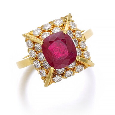View full screen - View 1 of Lot 162. RUBY AND DIAMOND RING.