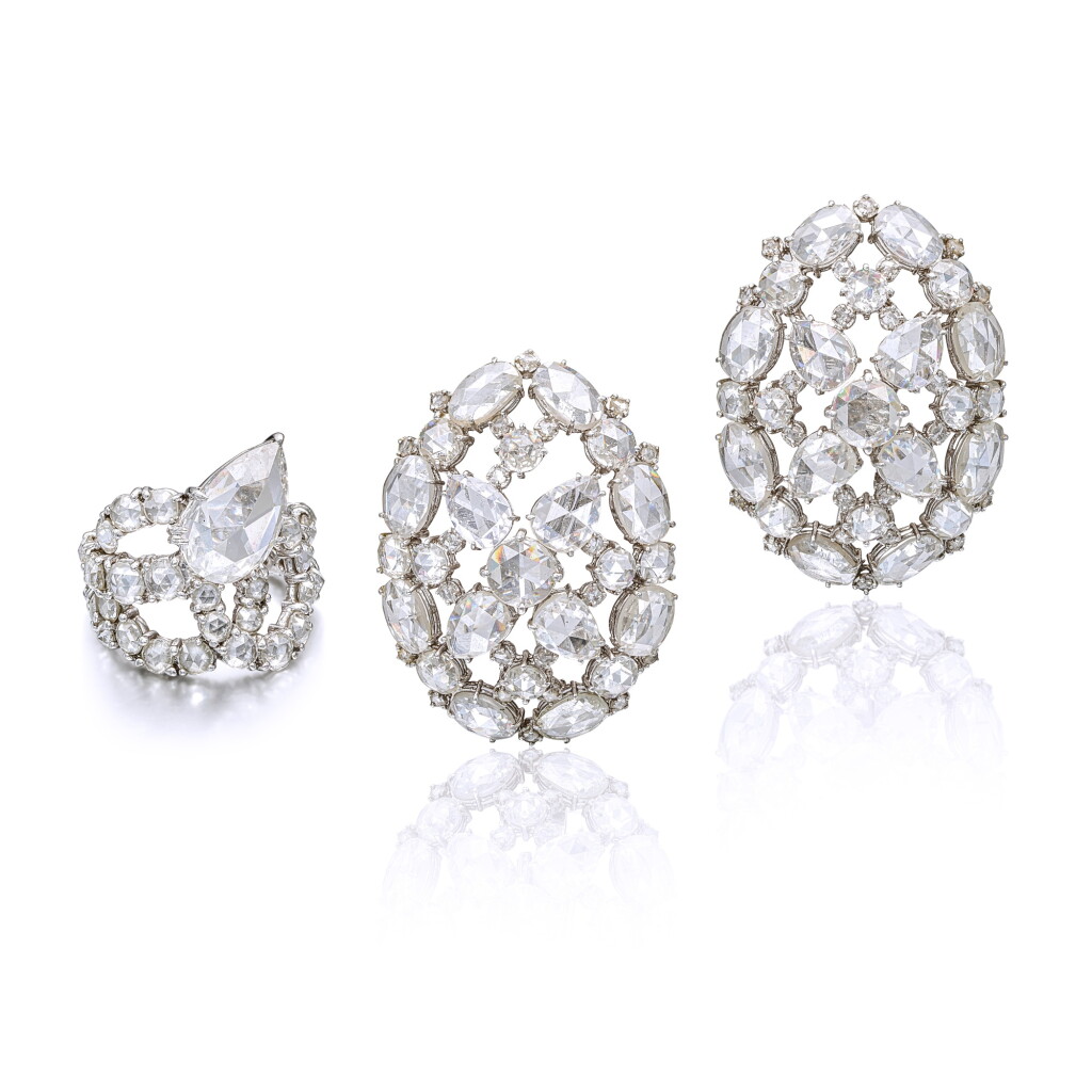 View full screen - View 1 of Lot 1490. Diamond Diamond Demi-Parure | Carnet | 鑽石 戒指 及 耳夾套裝.