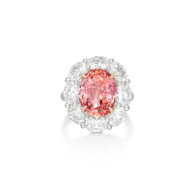 View full screen - View 1 of Lot 1846. Padparadscha Sapphire and Diamond Ring | 8.94克拉 天然「斯里蘭卡」未經加熱橙粉紅色剛玉 配 鑽石 戒指.
