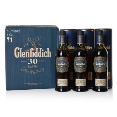 View full screen - View 1 of Lot 3288. Glenfiddich 30 Year Old 40.0 abv NV (3 BT70).