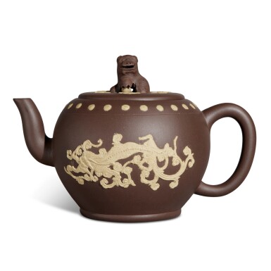 View full screen - View 1 of Lot 177. A 'Yixing' 'chilong' teapot and cover, Qing dynasty, Kangxi period.