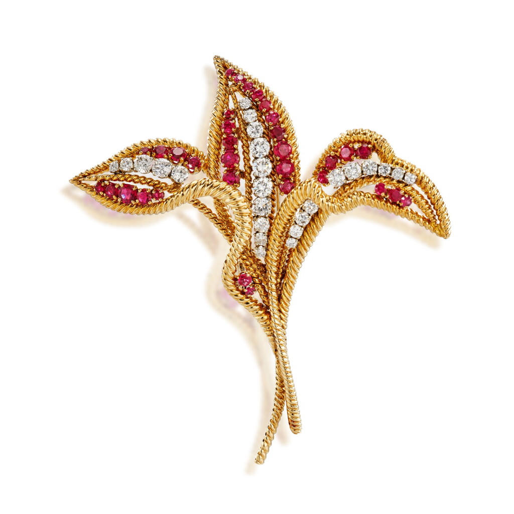 View full screen - View 1 of Lot 2941. Ruby and Diamond Brooch | 古柏林 | 紅寶石 配 鑽石 胸針.