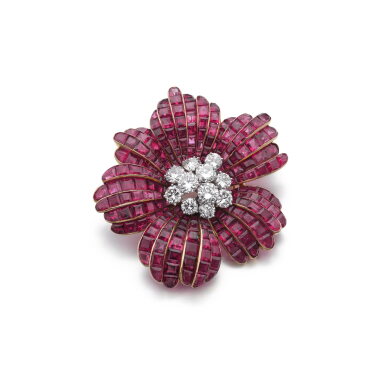 View full screen - View 1 of Lot 627. Attractive ruby and diamond brooch, circa 1960 | 梵克雅寶紅寶石及鑽石胸針,年份約1960.