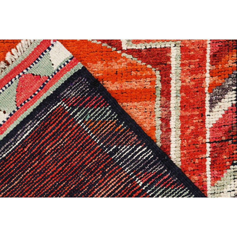 Cover image 0