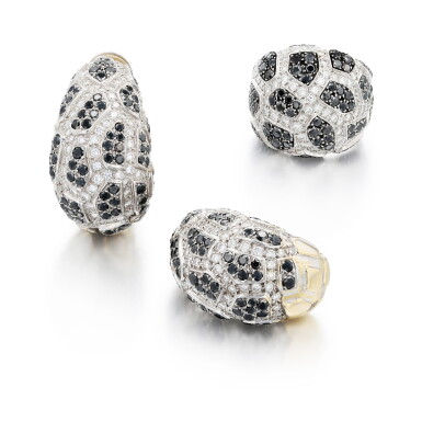 View full screen - View 1 of Lot 198. Demi-parure diamants et diamants noirs | Diamond and black diamond demi-parure.