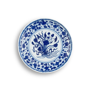 View full screen - View 1 of Lot 9345. A blue and white 'lotus bouquet' dish, Seal mark and period of Qianlong | 清乾隆 青花一把蓮盤 《大清乾隆年製》款.