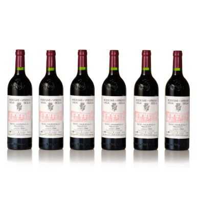 View full screen - View 1 of Lot 760. Vega Sicilia, 'Valbuena No. 5' 2000 (12 BT).