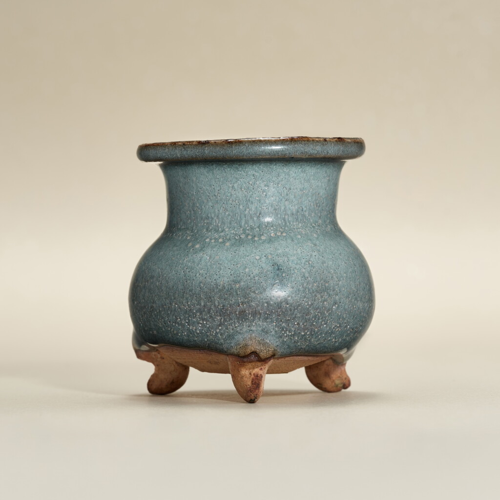 View full screen - View 1 of Lot 5720. An inscribed Junyao blue-glazed tripod incense burner, Jin - Yuan dynasty | 金至元 鈞窰藍釉三足爐.