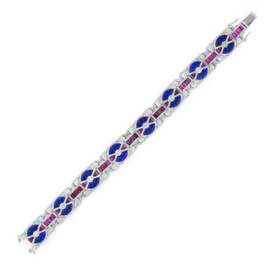 View full screen - View 1 of Lot 23. Bracelet lapis-lazuli, rubis et diamants | Lapis lazuli, ruby and diamond bracelet.
