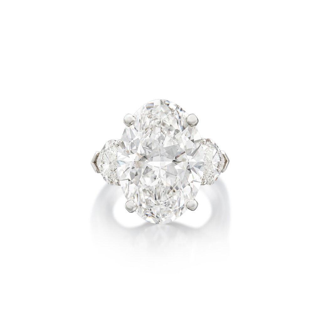 View full screen - View 1 of Lot 1760. Diamond Ring | 格拉夫 | 10.02克拉 橢圓形 D色 完美無瑕 Type IIa 鑽石 戒指 .