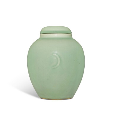 View full screen - View 1 of Lot 704. A celadon-glazed ovoid jar and cover, Seal mark and period of Qianlong | 清乾隆 粉青釉月牙耳蓋罐 《大清乾隆年製》款.