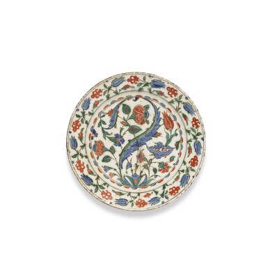 View full screen - View 1 of Lot 218. An Iznik polychrome pottery dish, Turkey, circa 1600.